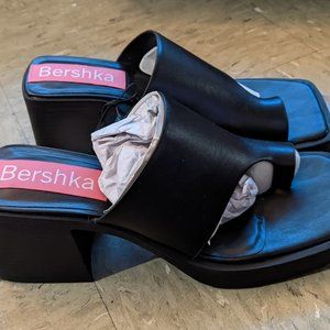 Bershka Platform Heels Sandals (Black) - 6.5 US/EU 37